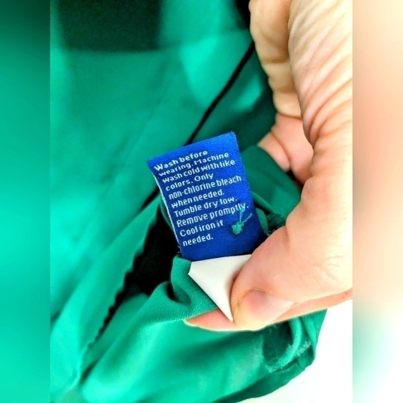 Apt 9 Green Blouse - Picture 5 of 6